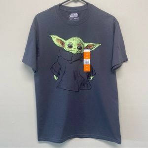Star Wars The Mandalorian Baby Yoda Standing Graphic Mad Engine Tee New Medium